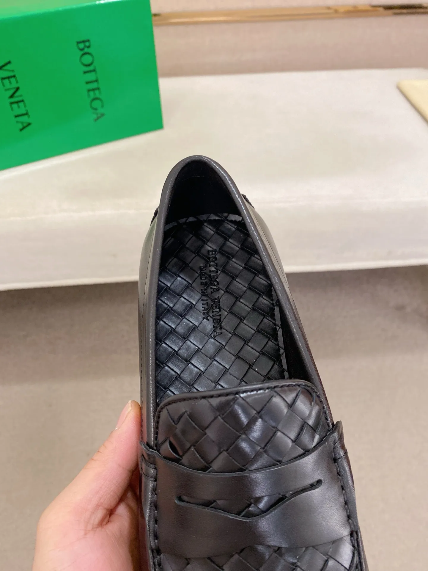 Men's shoes 💰 400💰 (Niu Li + Niu Pad) [BV] latest hot style‼ ️Casual men's shoes, uppers imported first-layer cowhide ➕Full imported cowhide lining✔️Exquisite workmanship, excellent foot feel, special rubber soles✔️, cool and fashionable, the latest fashion, fashionable outsole, hurry up. Code number: 38-44 (can be customized to 37.45, non-refundable)